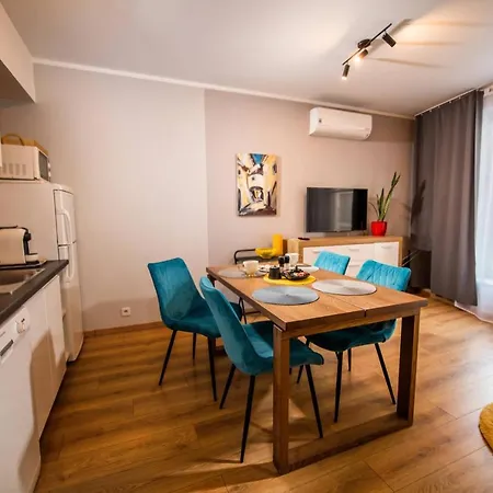 Miodowa 42 Z Miejscem Parkingowym Apartmán